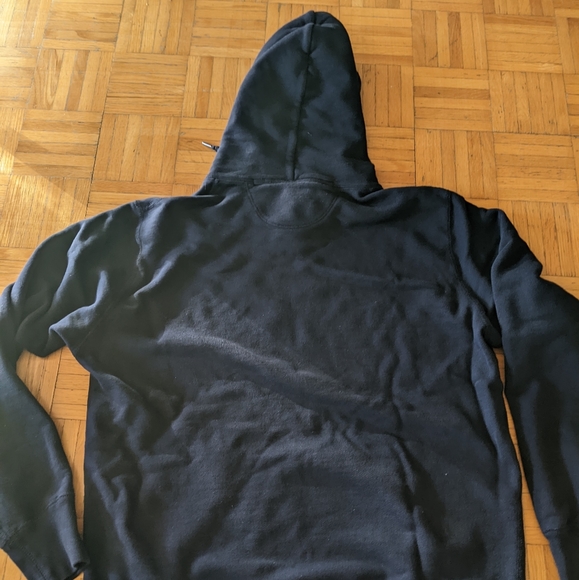 Uniqlo Pullover Hoodie - Picture 2 of 4
